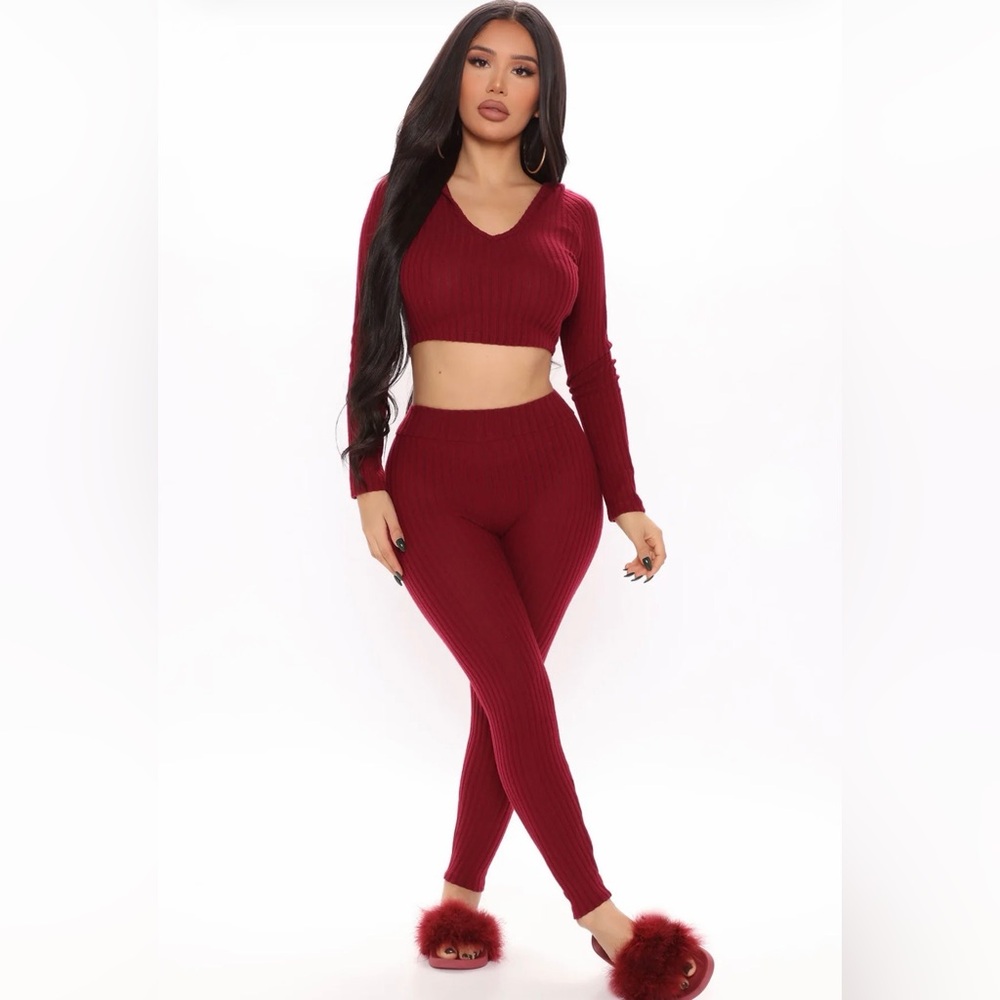 Fashion Nova Simple Remedy Legging Set-Burgundy